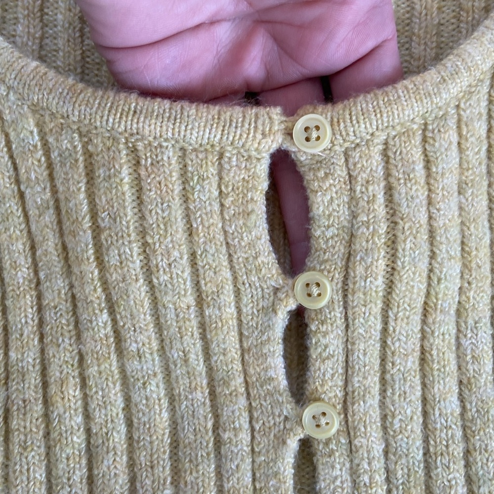 American Eagle Ribbed Button-Up Cropped Cardigan - Picture 3 of 4